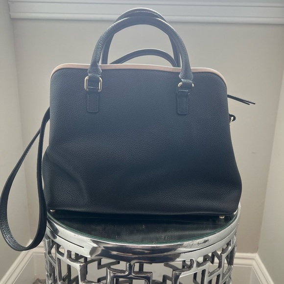 Kate Spade satchel crossbody purse is classic and will go with anything you wear - Picture 3 of 7